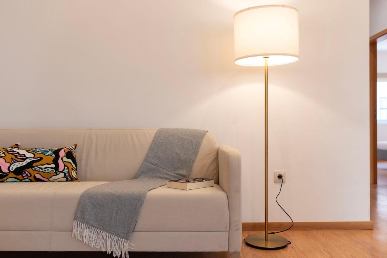 Joivy Warm And Inviting Flat With Balcony * Porto