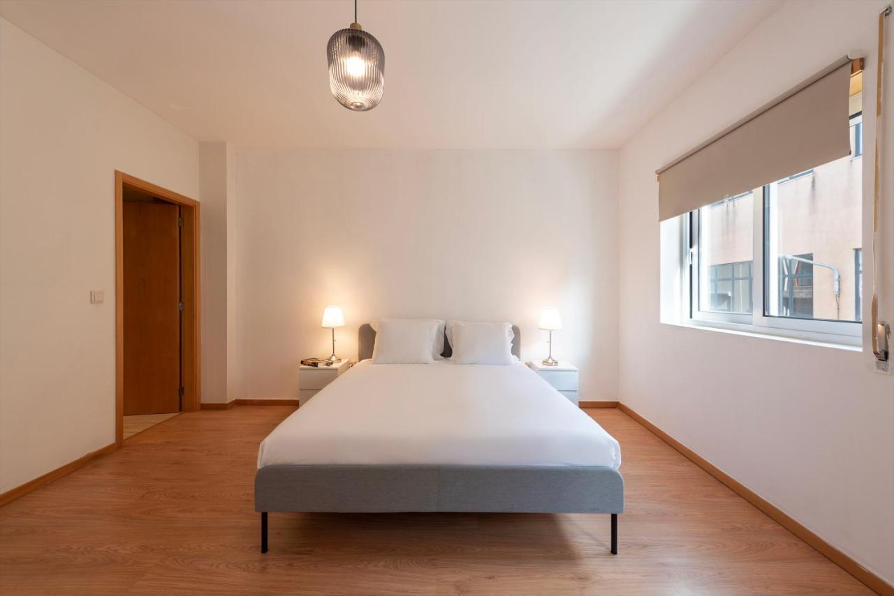 Joivy Warm And Inviting Flat With Balcony Apartment *