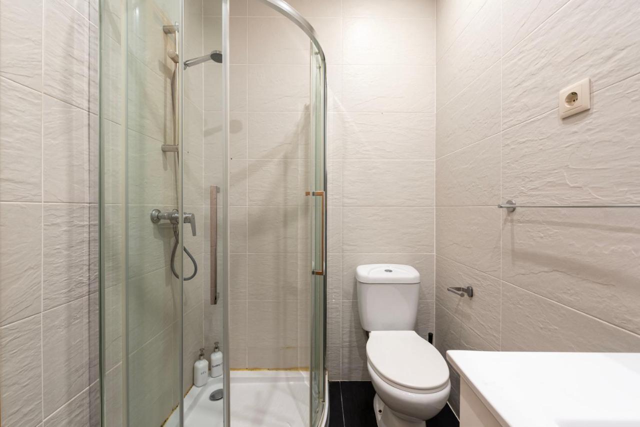 Apartment Joivy Warm And Inviting Flat With Balcony Porto