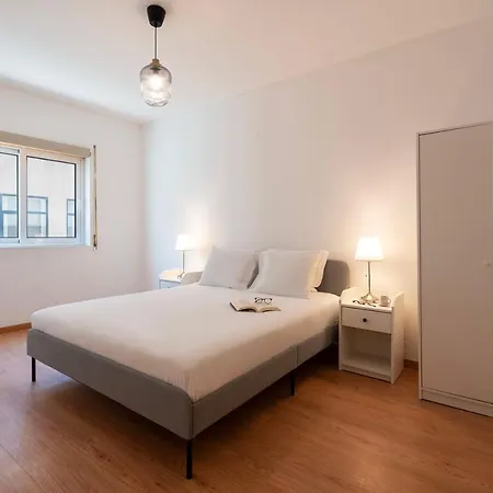 Joivy Warm And Inviting Flat With Balcony Apartment Porto Exterior photo