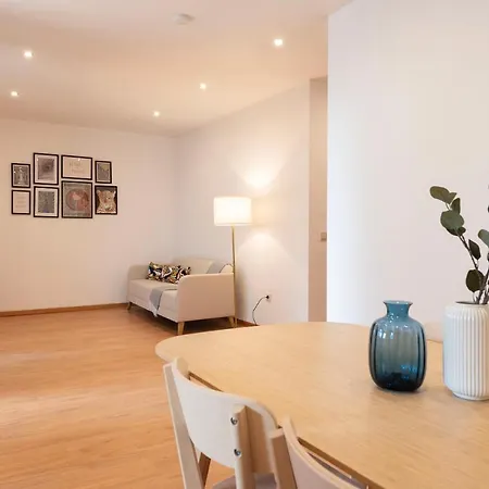Joivy Warm And Inviting Flat With Balcony Apartment Porto Exterior photo